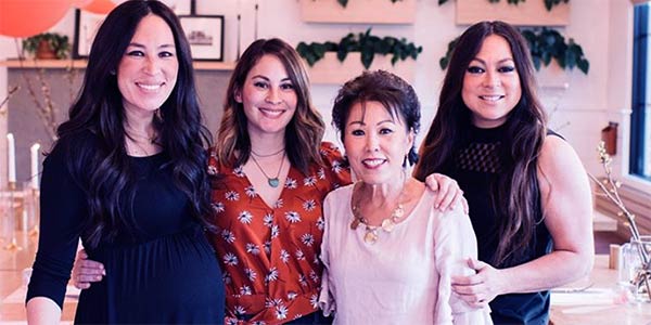 Image of Joanna Gaines with her sister and mom Nan Stevens