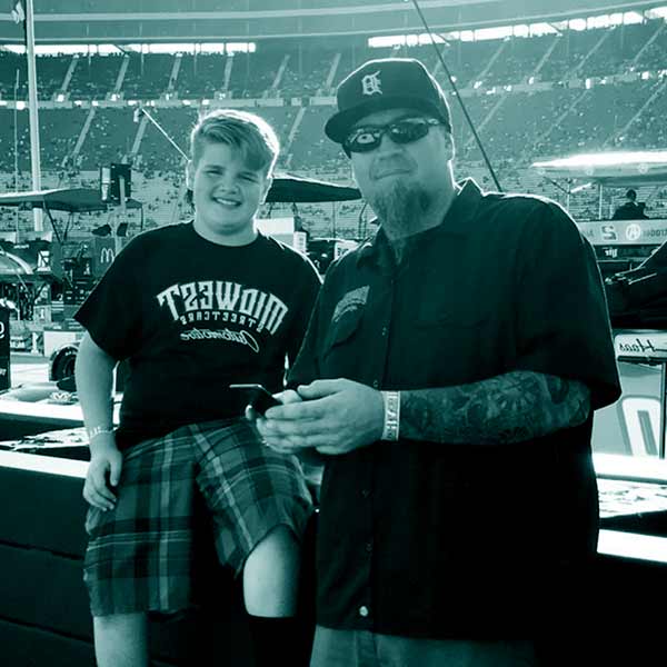 Image of Shawn Ellington with his son Aiden