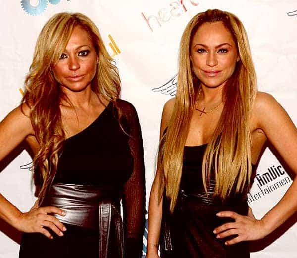 Image of Darcey Silva with her twin sister Stacey